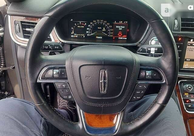 Линкольн Континенталь, объемом двигателя 3 л и пробегом 71 тыс. км за 22499 $, фото 13 на Automoto.ua