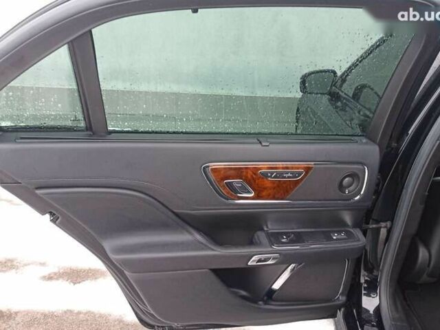 Линкольн Континенталь, объемом двигателя 2.7 л и пробегом 59 тыс. км за 17500 $, фото 17 на Automoto.ua