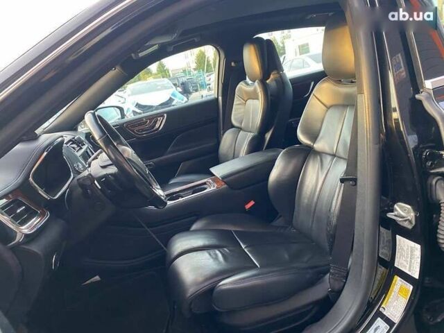 Линкольн Континенталь, объемом двигателя 3 л и пробегом 79 тыс. км за 12800 $, фото 18 на Automoto.ua