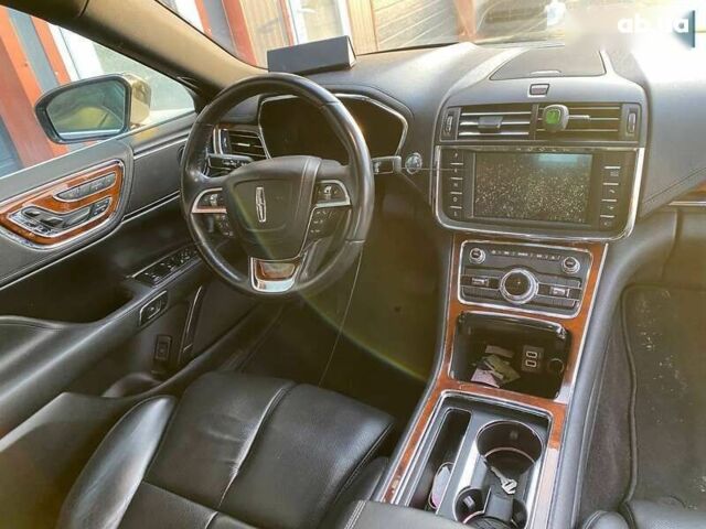 Линкольн Континенталь, объемом двигателя 3 л и пробегом 79 тыс. км за 12800 $, фото 6 на Automoto.ua