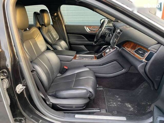 Линкольн Континенталь, объемом двигателя 3 л и пробегом 79 тыс. км за 12800 $, фото 7 на Automoto.ua