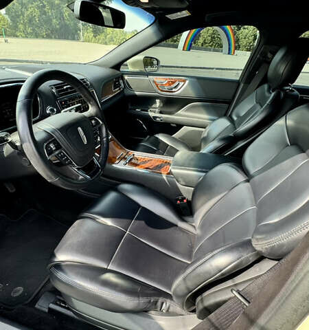 Линкольн Континенталь, объемом двигателя 3.73 л и пробегом 57 тыс. км за 23900 $, фото 8 на Automoto.ua