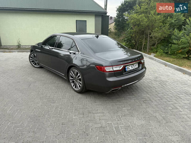 Серый Линкольн Континенталь, объемом двигателя 3.73 л и пробегом 52 тыс. км за 23000 $, фото 2 на Automoto.ua