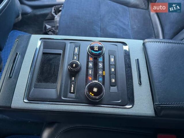 Синий Линкольн Континенталь, объемом двигателя 2.96 л и пробегом 215 тыс. км за 25000 $, фото 5 на Automoto.ua