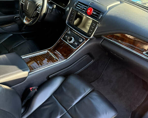 Синий Линкольн Континенталь, объемом двигателя 2.96 л и пробегом 108 тыс. км за 18500 $, фото 15 на Automoto.ua