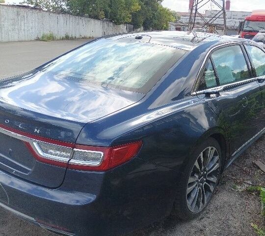 Синий Линкольн Континенталь, объемом двигателя 3 л и пробегом 90 тыс. км за 15000 $, фото 1 на Automoto.ua