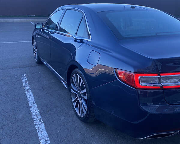 Синий Линкольн Континенталь, объемом двигателя 3 л и пробегом 54 тыс. км за 23800 $, фото 4 на Automoto.ua