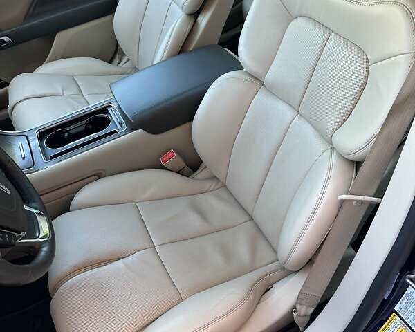 Синий Линкольн Континенталь, объемом двигателя 2.69 л и пробегом 73 тыс. км за 23000 $, фото 6 на Automoto.ua