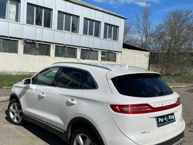 Білий Лінкольн МКС, об'ємом двигуна 2 л та пробігом 148 тис. км за 14500 $, фото 7 на Automoto.ua