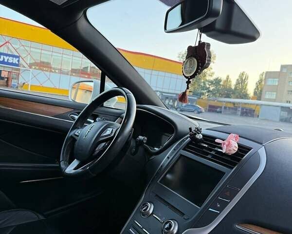 Белый Линкольн МКС, объемом двигателя 2 л и пробегом 188 тыс. км за 14700 $, фото 19 на Automoto.ua