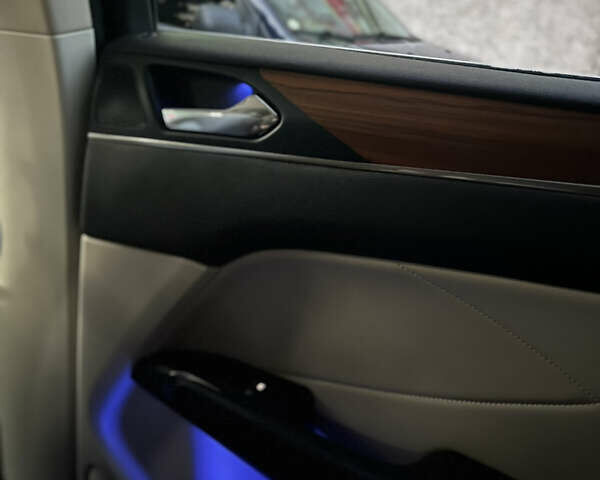 Білий Лінкольн МКС, об'ємом двигуна 2.26 л та пробігом 126 тис. км за 15200 $, фото 39 на Automoto.ua