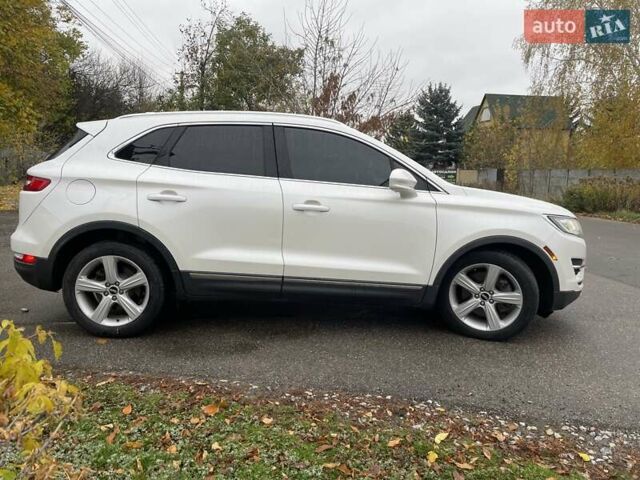 Білий Лінкольн МКС, об'ємом двигуна 2 л та пробігом 1 тис. км за 16000 $, фото 7 на Automoto.ua