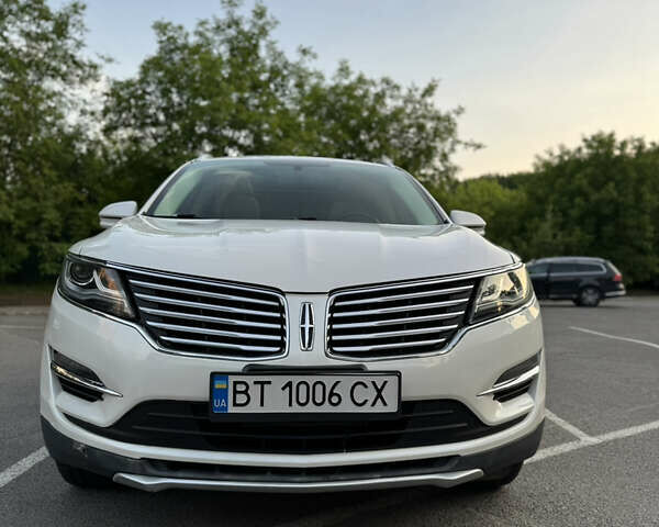 Білий Лінкольн МКС, об'ємом двигуна 2.26 л та пробігом 126 тис. км за 15200 $, фото 1 на Automoto.ua