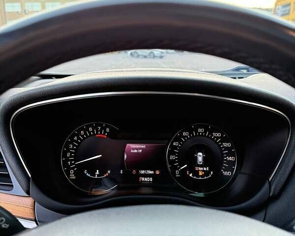 Белый Линкольн МКС, объемом двигателя 2 л и пробегом 188 тыс. км за 14700 $, фото 45 на Automoto.ua