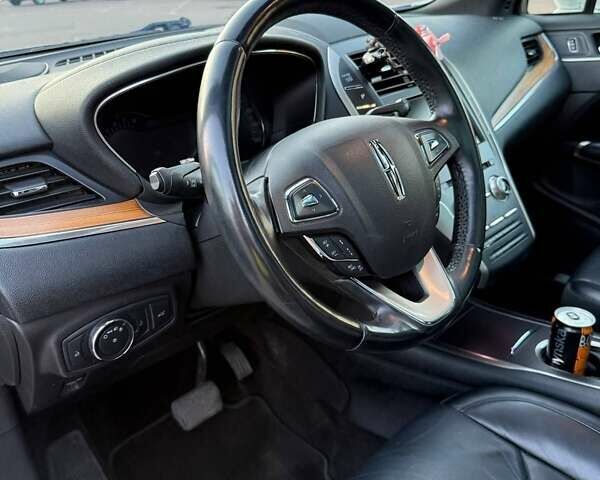 Белый Линкольн МКС, объемом двигателя 2 л и пробегом 188 тыс. км за 14700 $, фото 32 на Automoto.ua