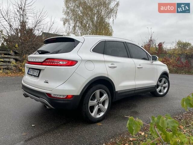 Білий Лінкольн МКС, об'ємом двигуна 2 л та пробігом 1 тис. км за 16000 $, фото 3 на Automoto.ua