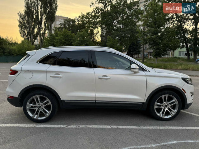 Білий Лінкольн МКС, об'ємом двигуна 2.26 л та пробігом 126 тис. км за 15200 $, фото 6 на Automoto.ua