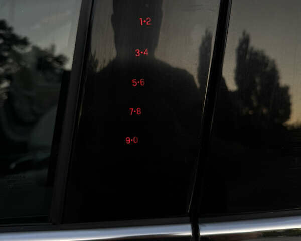 Білий Лінкольн МКС, об'ємом двигуна 2.26 л та пробігом 126 тис. км за 15200 $, фото 35 на Automoto.ua