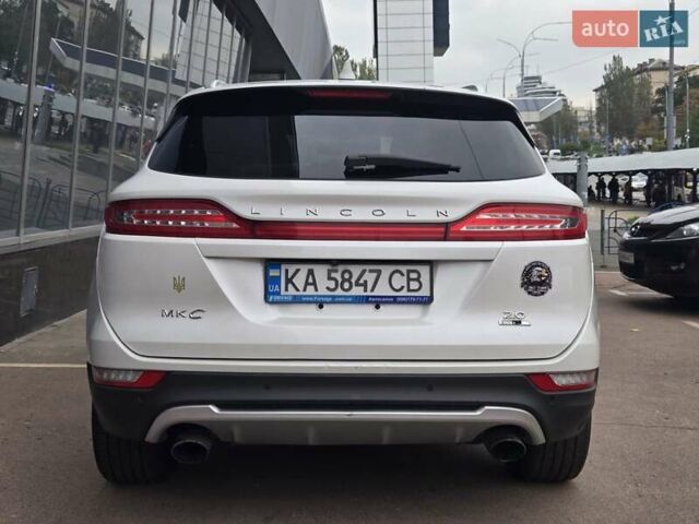 Білий Лінкольн МКС, об'ємом двигуна 2 л та пробігом 170 тис. км за 12500 $, фото 5 на Automoto.ua