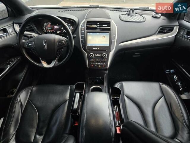 Білий Лінкольн МКС, об'ємом двигуна 2 л та пробігом 170 тис. км за 12500 $, фото 28 на Automoto.ua