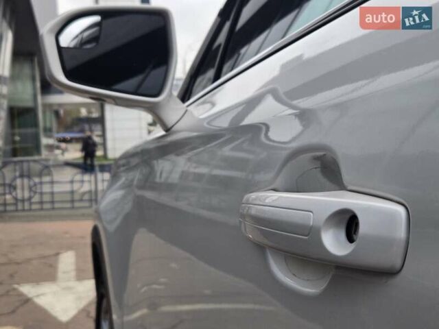 Білий Лінкольн МКС, об'ємом двигуна 2 л та пробігом 170 тис. км за 12500 $, фото 20 на Automoto.ua