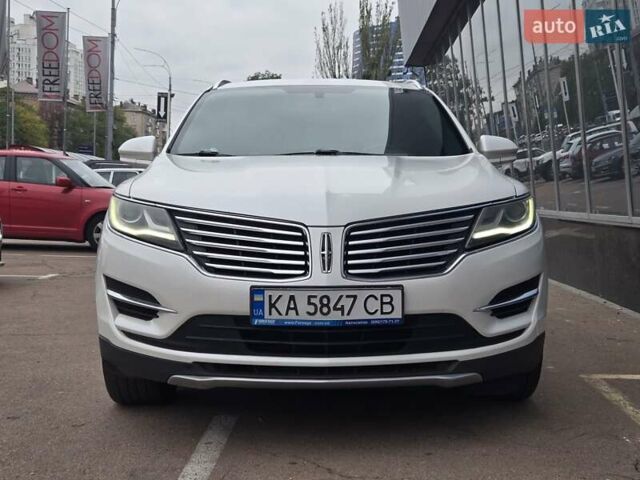 Линкольн МКС 2015 в Киеве на Automoto.ua Белый Линкольн МКС, объемом двигателя 2 л и пробегом 170 тыс. км за 13200 $, фото 2 на Automoto.ua