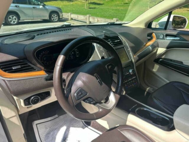 Білий Лінкольн МКС, об'ємом двигуна 2.3 л та пробігом 71 тис. км за 8000 $, фото 8 на Automoto.ua