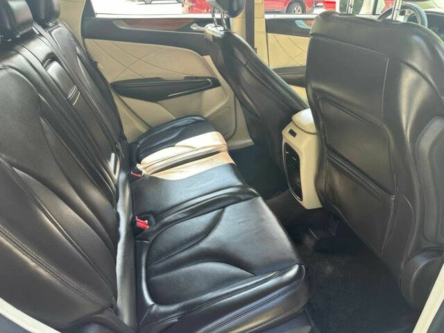 Білий Лінкольн МКС, об'ємом двигуна 2.3 л та пробігом 71 тис. км за 8000 $, фото 10 на Automoto.ua