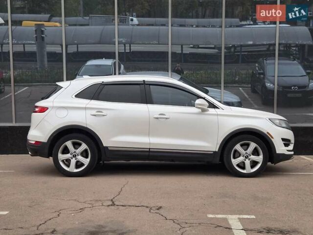 Линкольн МКС 2015 в Киеве на Automoto.ua Белый Линкольн МКС, объемом двигателя 2 л и пробегом 170 тыс. км за 13200 $, фото 3 на Automoto.ua