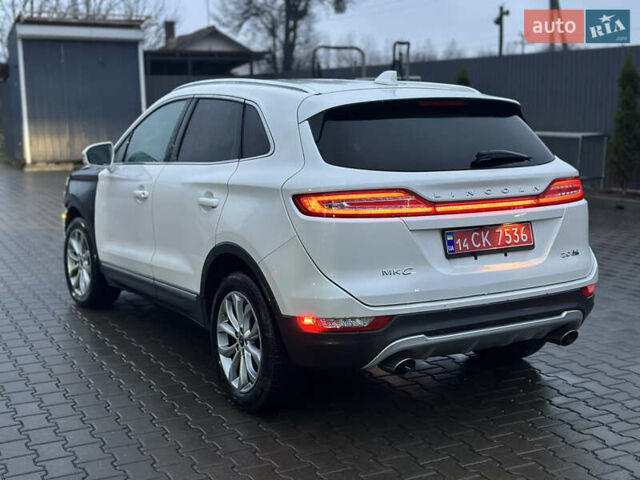 Белый Линкольн МКС, объемом двигателя 2 л и пробегом 190 тыс. км за 8200 $, фото 4 на Automoto.ua