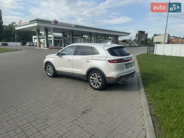 Білий Лінкольн МКС, об'ємом двигуна 2 л та пробігом 180 тис. км за 13100 $, фото 9 на Automoto.ua