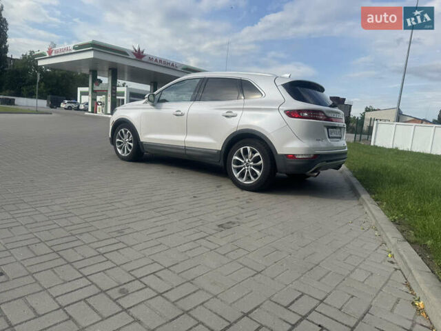 Білий Лінкольн МКС, об'ємом двигуна 2 л та пробігом 180 тис. км за 13100 $, фото 11 на Automoto.ua