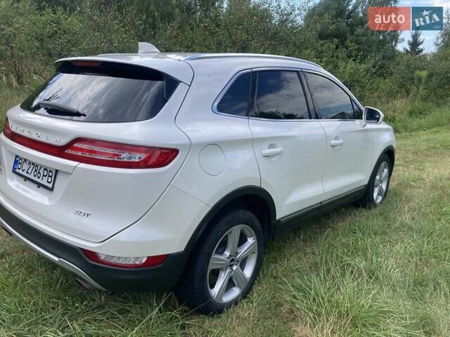 Белый Линкольн МКС, объемом двигателя 1.99 л и пробегом 191 тыс. км за 13200 $, фото 11 на Automoto.ua