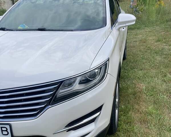 Белый Линкольн МКС, объемом двигателя 1.99 л и пробегом 191 тыс. км за 13200 $, фото 15 на Automoto.ua