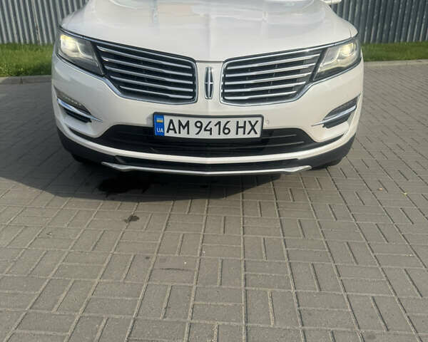 Білий Лінкольн МКС, об'ємом двигуна 2 л та пробігом 180 тис. км за 13100 $, фото 14 на Automoto.ua