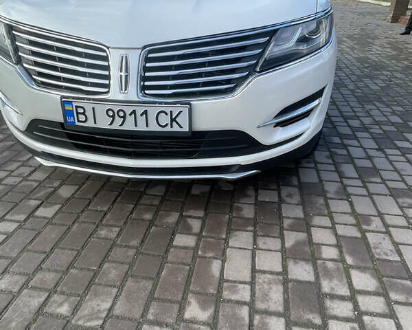 Белый Линкольн МКС, объемом двигателя 2 л и пробегом 145 тыс. км за 13299 $, фото 9 на Automoto.ua