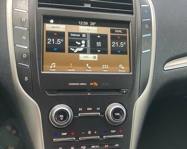 Белый Линкольн МКС, объемом двигателя 1.99 л и пробегом 191 тыс. км за 13200 $, фото 37 на Automoto.ua