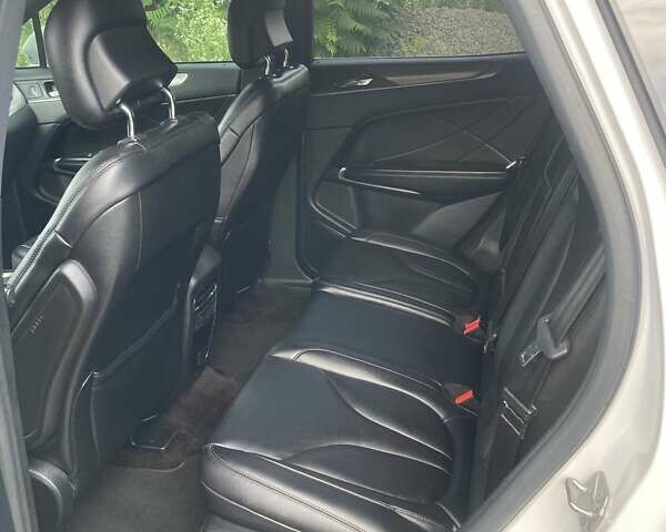 Белый Линкольн МКС, объемом двигателя 1.99 л и пробегом 191 тыс. км за 13200 $, фото 35 на Automoto.ua