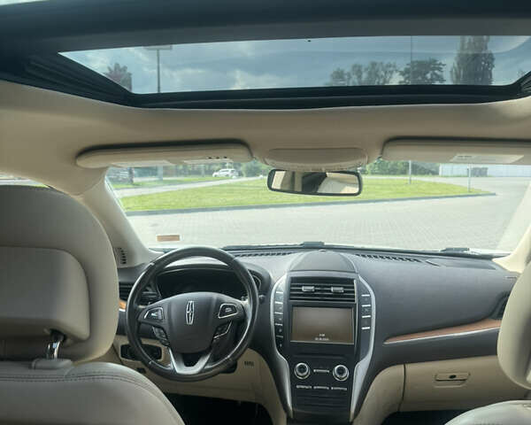 Білий Лінкольн МКС, об'ємом двигуна 2 л та пробігом 180 тис. км за 13100 $, фото 22 на Automoto.ua