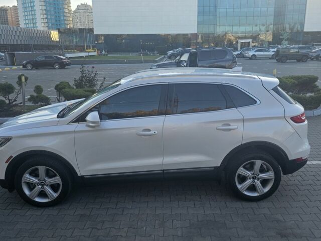 Белый Линкольн МКС, объемом двигателя 2 л и пробегом 91 тыс. км за 15499 $, фото 9 на Automoto.ua