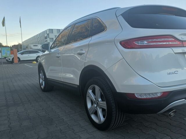 Белый Линкольн МКС, объемом двигателя 2 л и пробегом 91 тыс. км за 15499 $, фото 8 на Automoto.ua