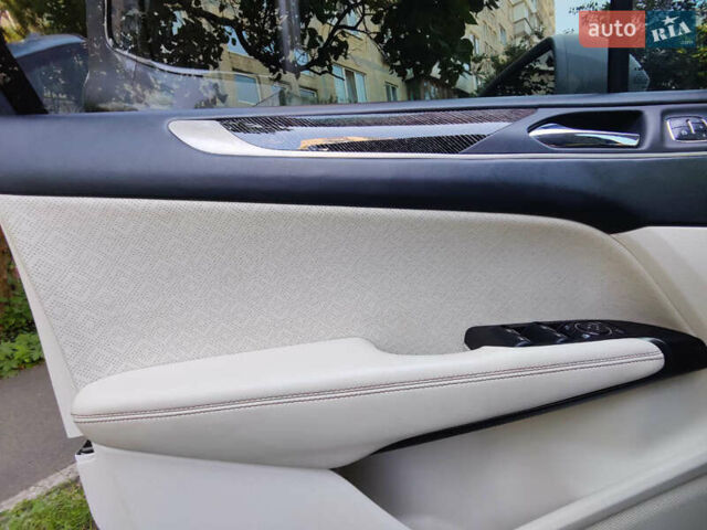 Белый Линкольн МКС, объемом двигателя 2 л и пробегом 49 тыс. км за 21000 $, фото 19 на Automoto.ua