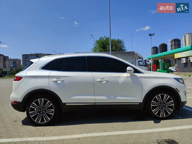 Белый Линкольн МКС, объемом двигателя 2 л и пробегом 49 тыс. км за 21000 $, фото 4 на Automoto.ua