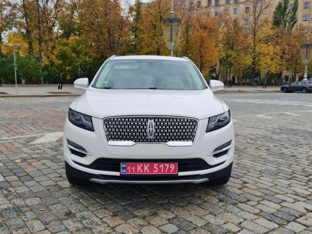 Белый Линкольн МКС, объемом двигателя 2 л и пробегом 90 тыс. км за 16900 $, фото 7 на Automoto.ua