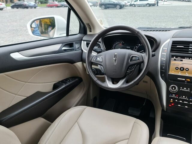 Белый Линкольн МКС, объемом двигателя 2 л и пробегом 90 тыс. км за 16900 $, фото 17 на Automoto.ua