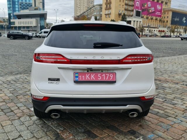 Белый Линкольн МКС, объемом двигателя 2 л и пробегом 90 тыс. км за 16900 $, фото 3 на Automoto.ua
