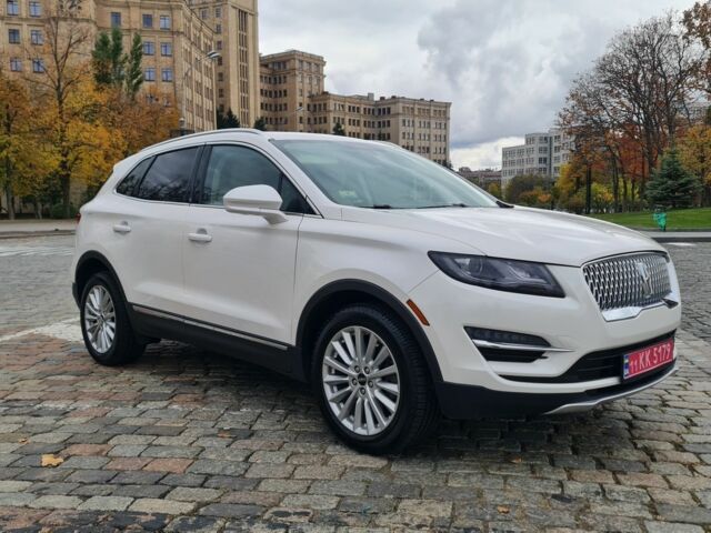 Белый Линкольн МКС, объемом двигателя 2 л и пробегом 90 тыс. км за 16900 $, фото 6 на Automoto.ua