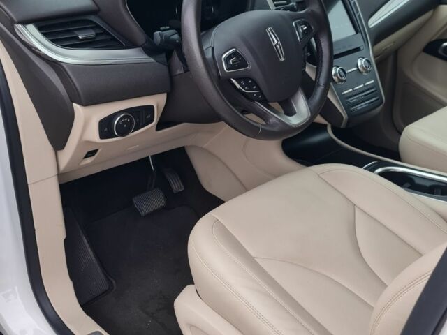 Белый Линкольн МКС, объемом двигателя 2 л и пробегом 90 тыс. км за 16900 $, фото 9 на Automoto.ua