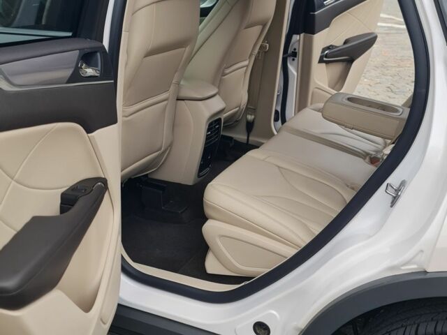 Белый Линкольн МКС, объемом двигателя 2 л и пробегом 90 тыс. км за 16900 $, фото 10 на Automoto.ua