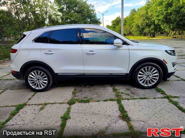 Білий Лінкольн МКС, об'ємом двигуна 2 л та пробігом 49 тис. км за 19500 $, фото 2 на Automoto.ua